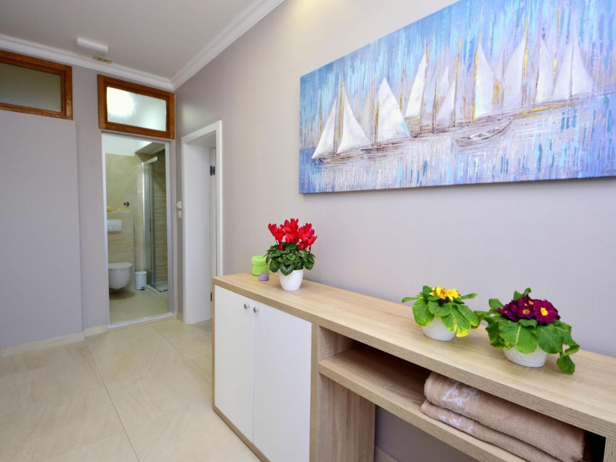 Apartment Mornar-2 By Interhome Trogir Exterior photo
